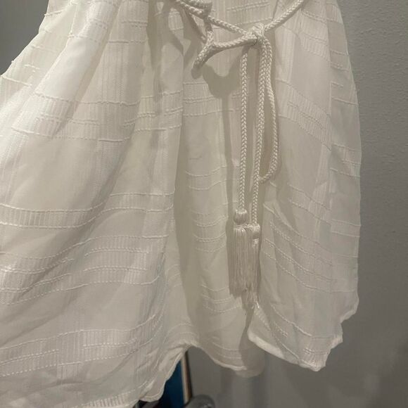 Finders keepers Women's White Dress - Picture 5 of 5